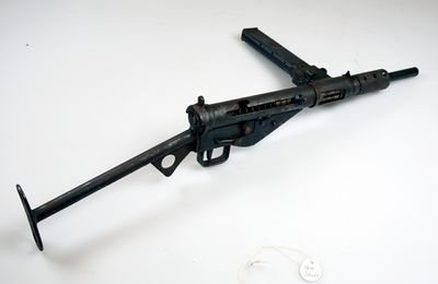 Grande ble skutt med en stengun, her et eksemplar på Glomdalsmuseet.