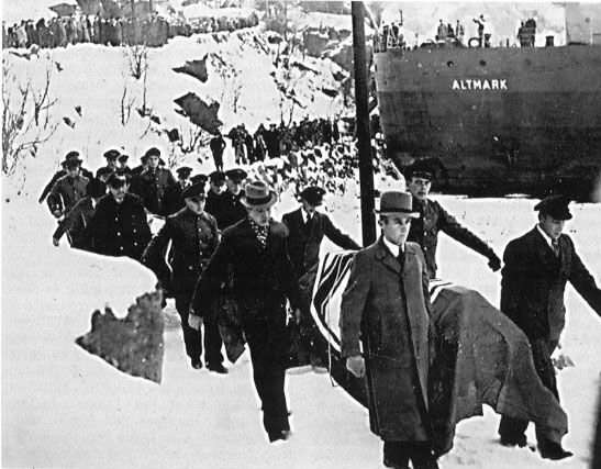 Falne tyskere hentes ut fra «Altmark».