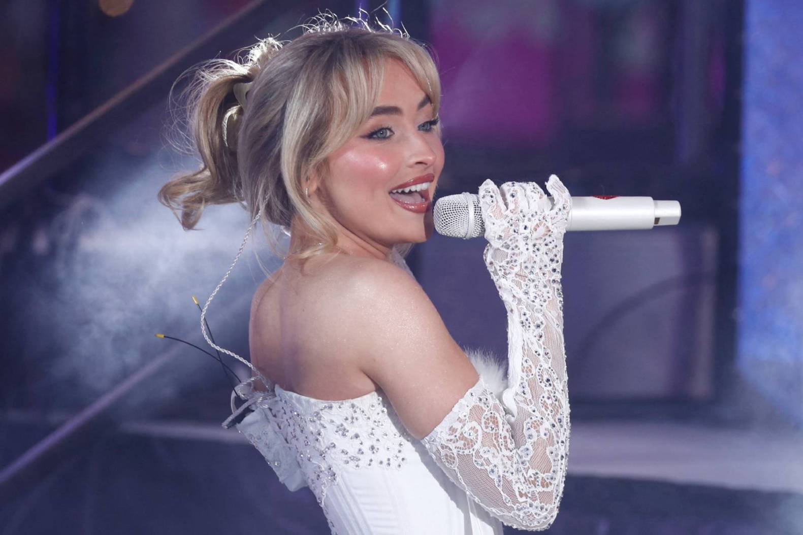 Bilde 6 av Sabrina Carpenter