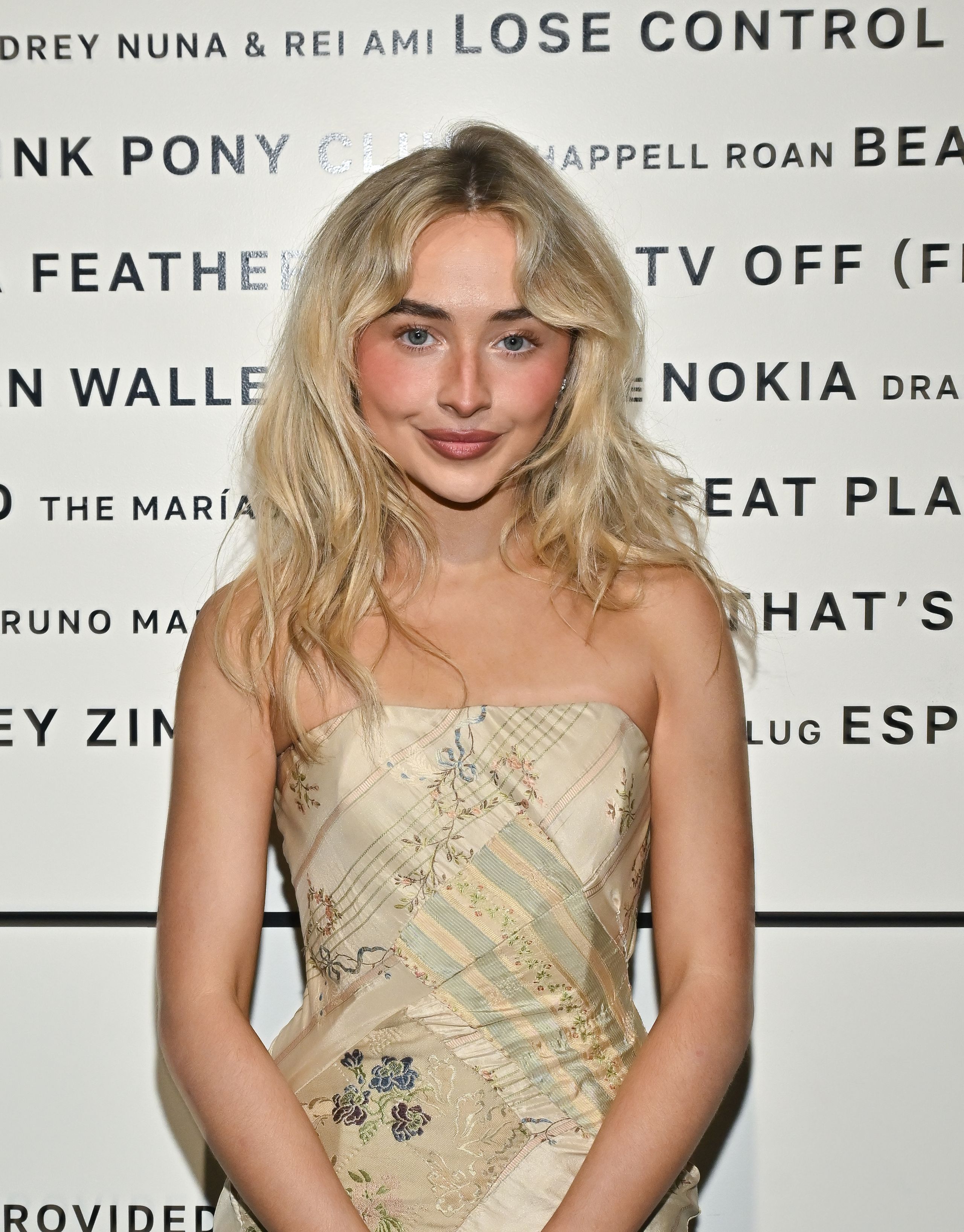 Bilde 8 av Sabrina Carpenter
