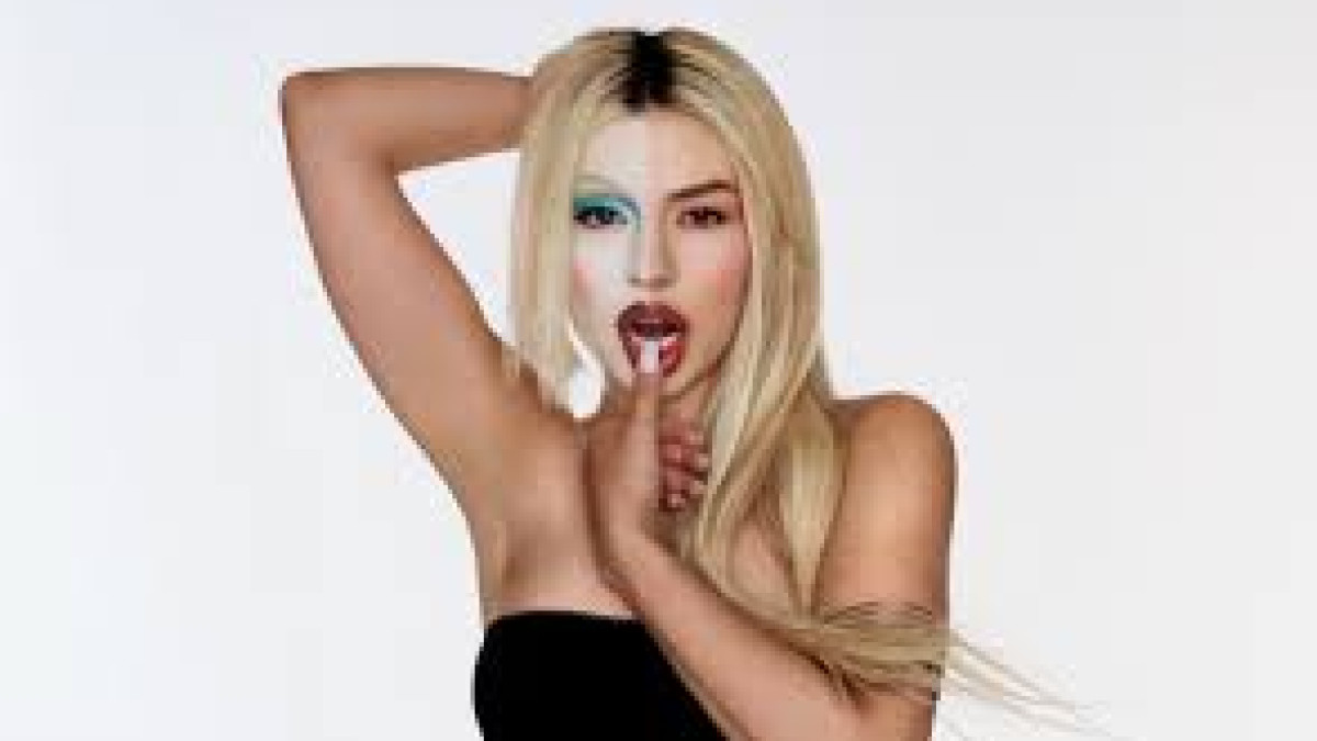 Ava Max