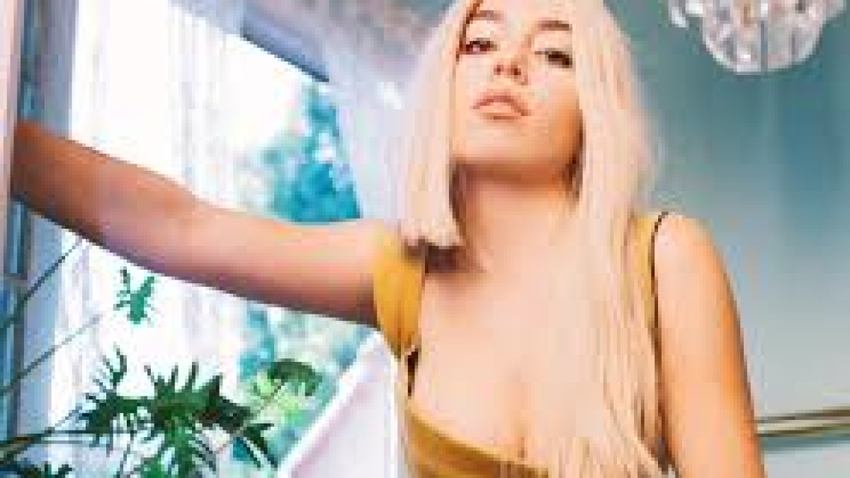 Listeutsnitt for Ava Max