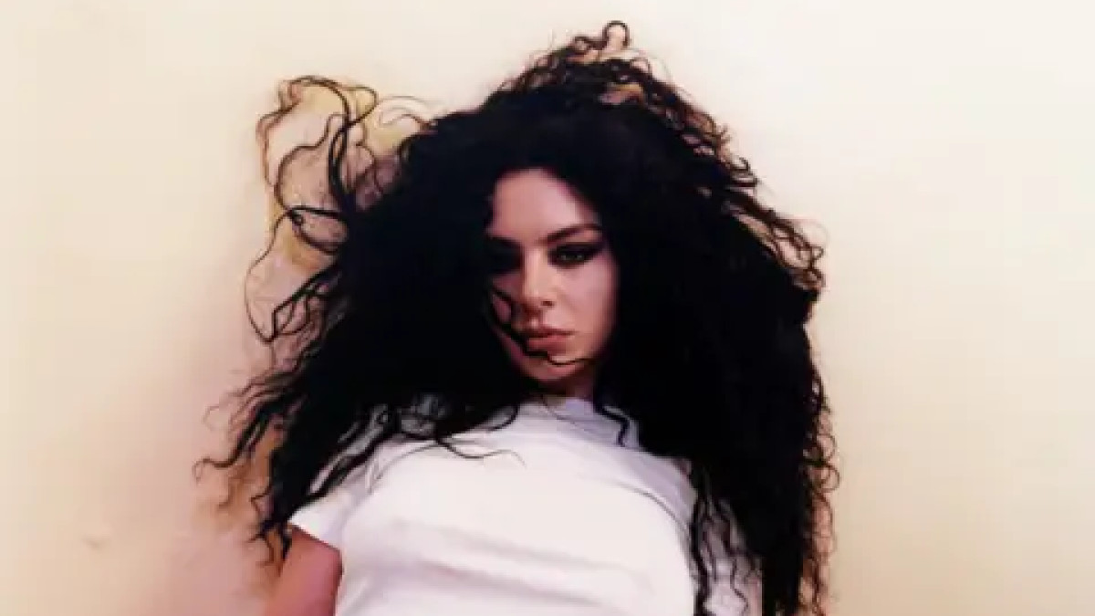 Listeutsnitt for Charli xcx