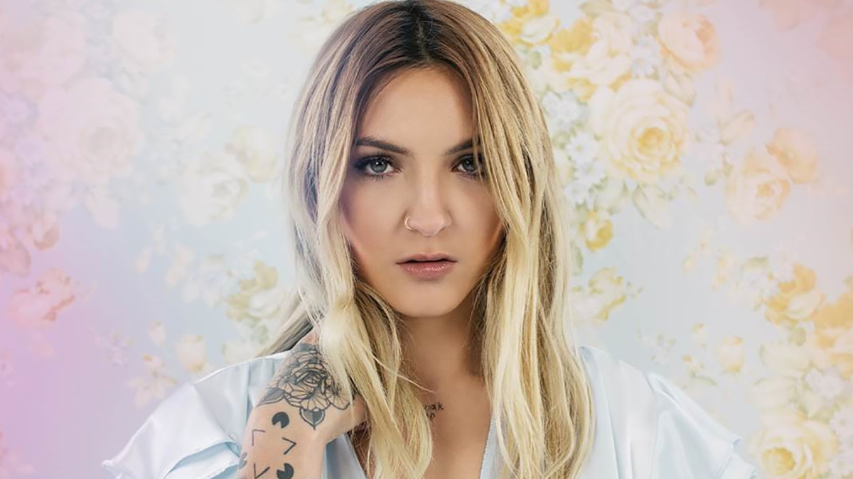 Julia Michaels